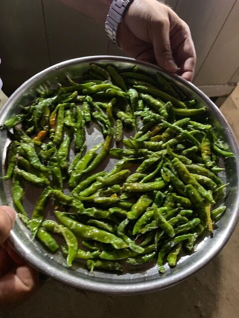 fried spicy green chillies