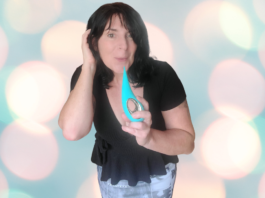 Annette Benedetti holding the Lelo Dot